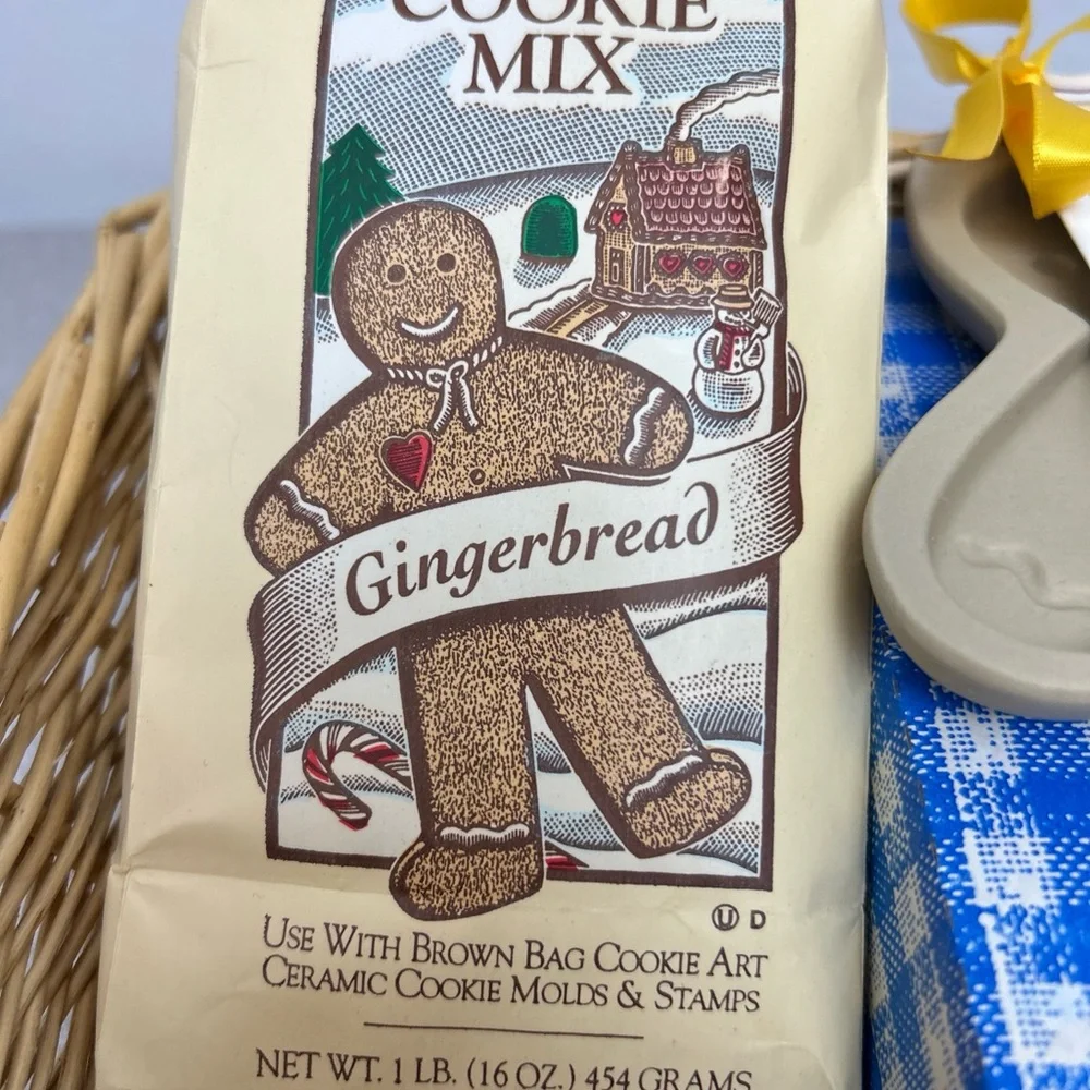 Brown Bag Cookie Art stoneware gingerbread man‎ mold and mix